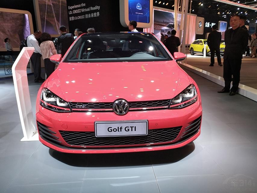 ����ͬ�����÷���ʽ��ƣ���ɫ�������Ͽ���������쵽����ڲ�