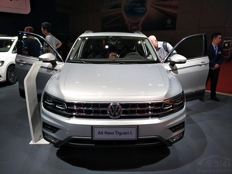 �������ǰ��Ƶ��ſ����������ʸж�Ŀ�����侧��led�ռ��г��ƣ�����ʱɢ��������͸�