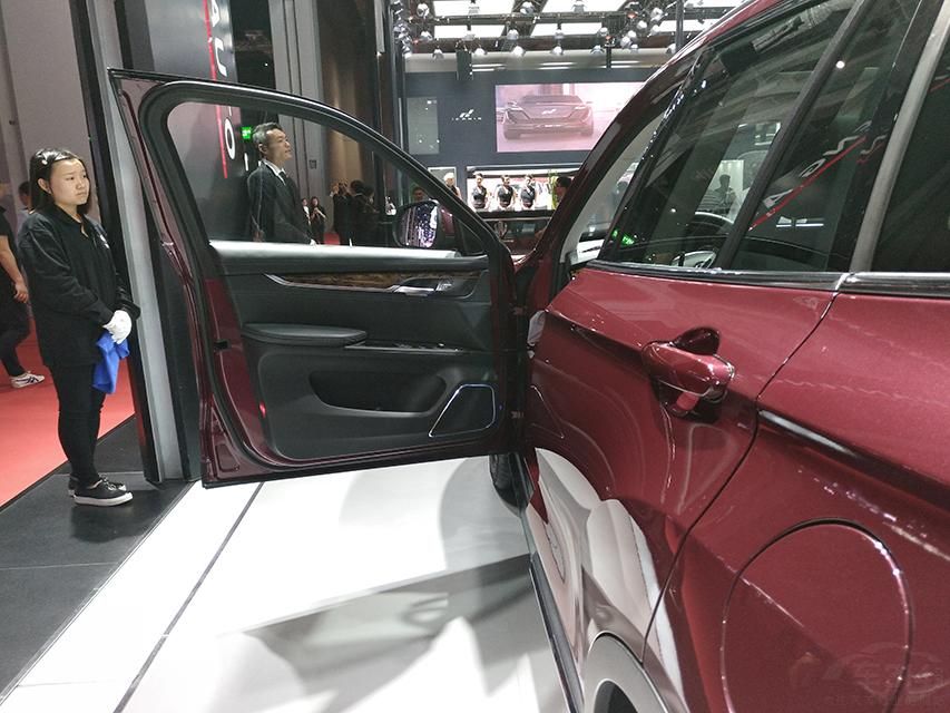 ШǰLEDԴ͸ƴķʽҲLEDԴǰդǰոܵȴƸװǰľ¶ȡ