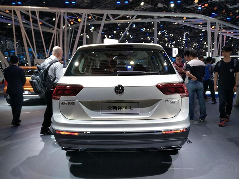 Ӳ��Ѭ��led����β�ƽṹ�����������£�ҹ���г�ʱ����ʮ��