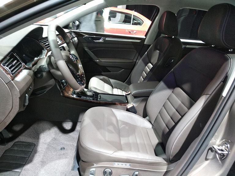 �¿�������ȡ���˴���3.0L V6��������һ�����ĳ��ͣ�ȫϵ������1.4T��1.8T��2.0T���ַ�������