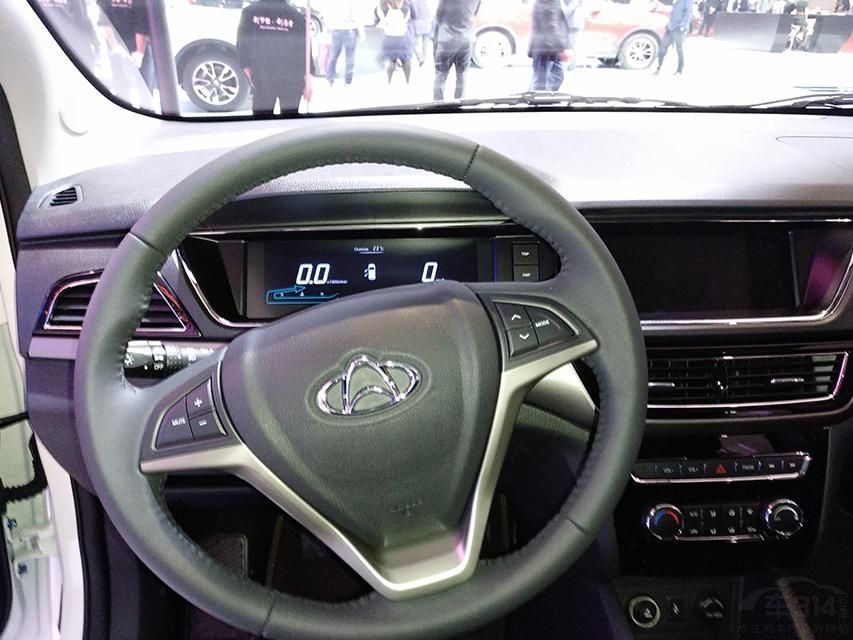 �ó����ոܼ���ü����ɫ���ṩ��ɫ����ɫ�Ȳ�ͬ��ɫ��ѡ��ͻ��һ˿���õ���Ϣ��