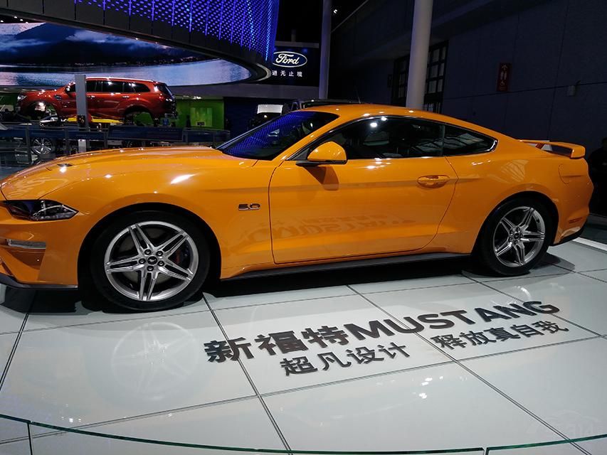 ��������ȫ�µĶ����LED����顢�ߴ�����������ǰ������դ���Լ�����������Ƶ�ǰ���ոܵȡ�