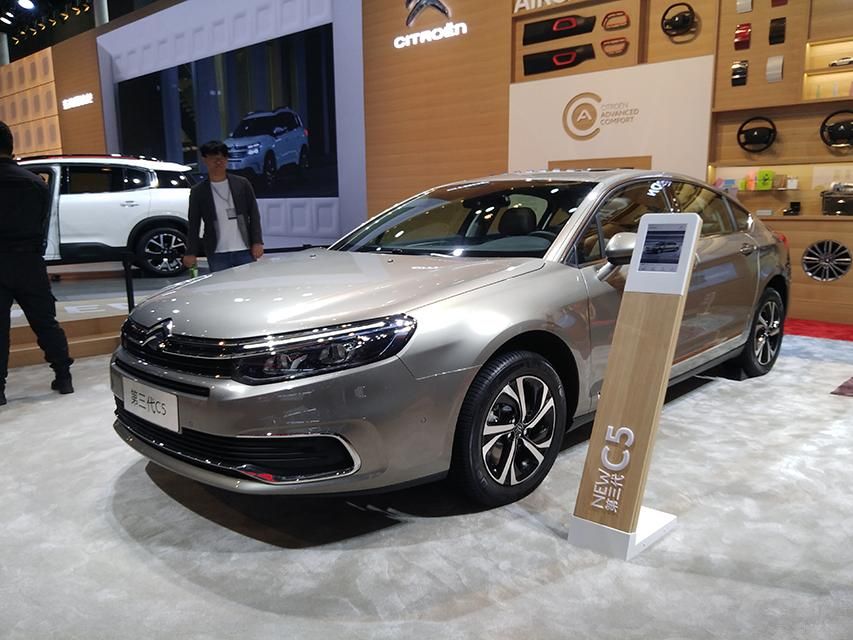 ��Ϊһ�����ڸĿ�ͣ��¿�C5ǰ��������ѩ�������µļ���ʽ��Ʒ��