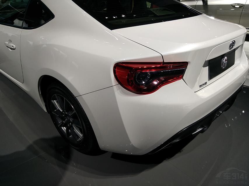 ����β����Ƹ����ڸ�װ�ṩ�ռ�