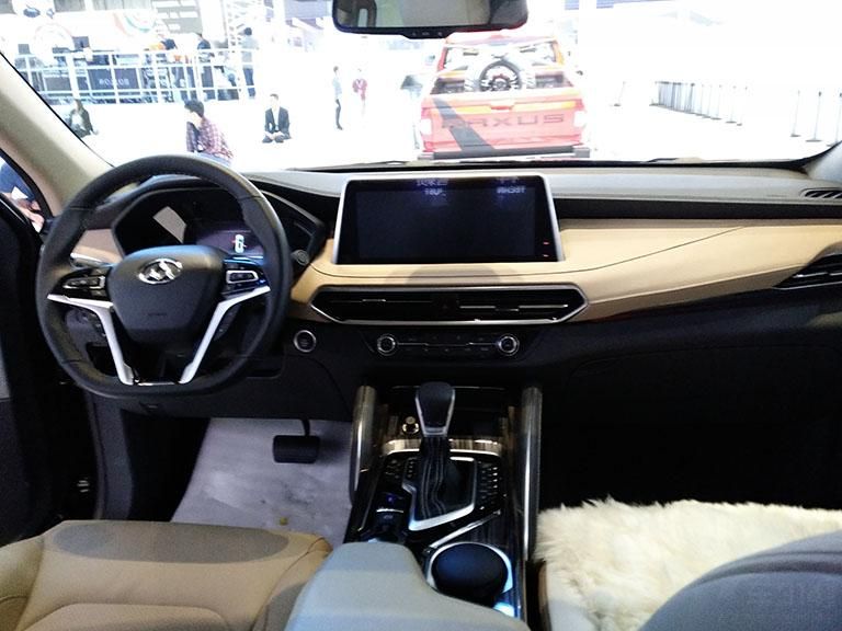 D90ͬʱ䱸кŶյ220VԴӿڡȫ촰ãչ˵˹ǵƫá