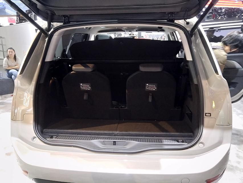 β棬³͵β飬µ3DЧLEDԴµѩLOGOҲڳϡ