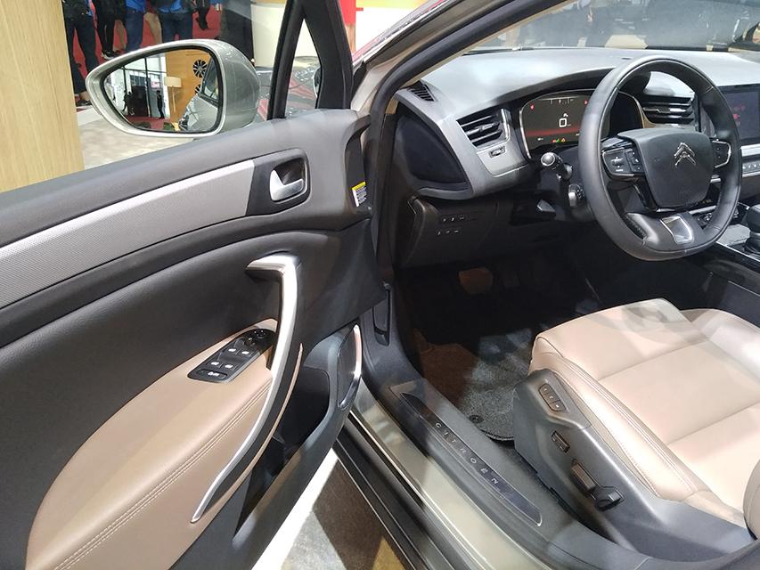 �ӳ����в��֣��ü�ʻ���Ȳ�������