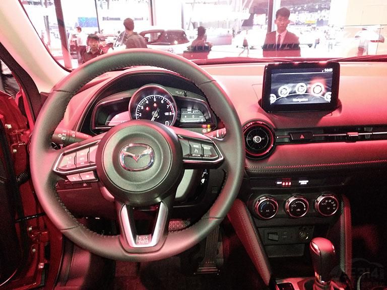 ��������HUḐͷ��ʾ����