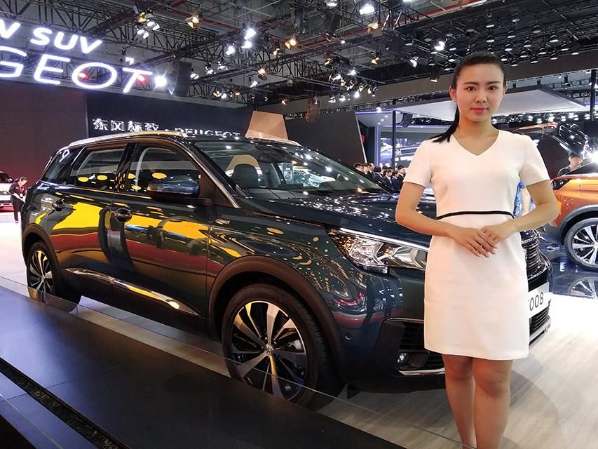 ����һ���ˮܽ�ء���֬ѩ������ɫ�����ķ����κ����