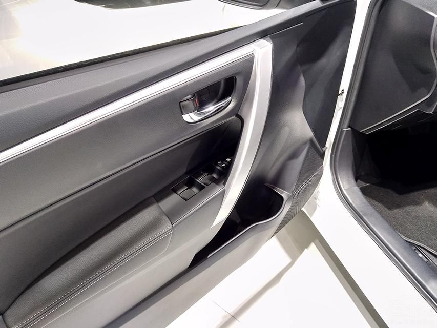 ΢³ĿյڸĳԲΣп̨ϵɫƸװ΢ɫʺڰɫнǿļҾӷΧ