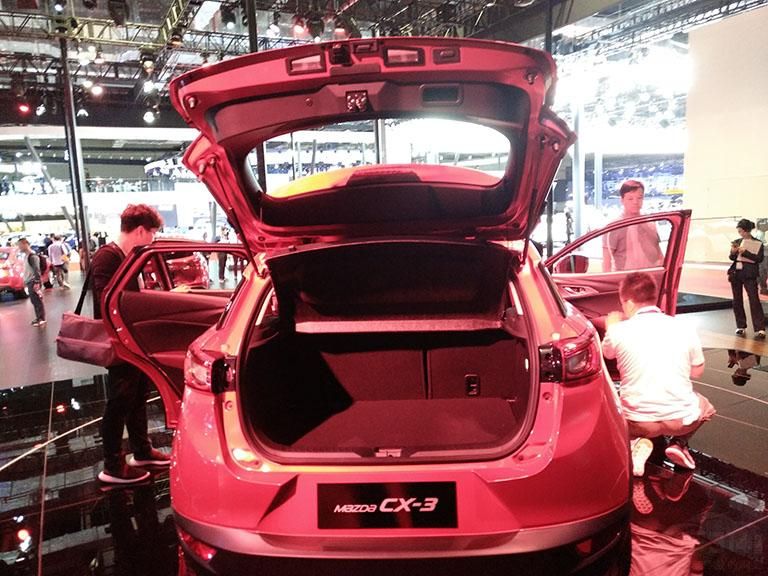 β�����ǰ���Ӧ��˫�ߵ�����Ƹ��Զ���