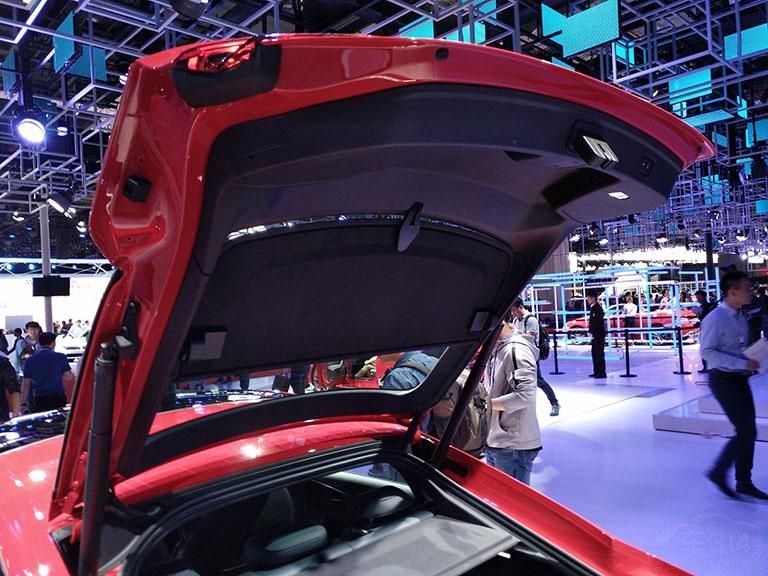 棬һµS5 Sportbackһ̨ȫµ3.0TѹΪ354ֵŤΪ500ţף0-100km/hļʱΪ4.7롣