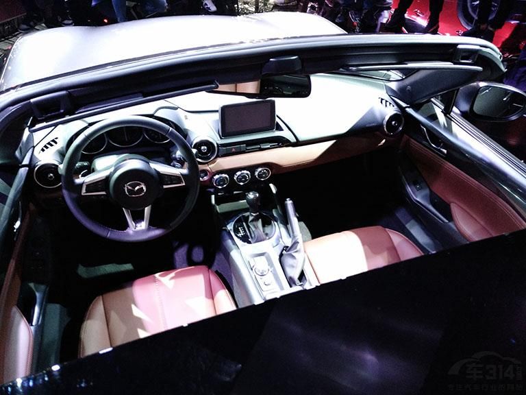 棬MX-5 RFȻ1.5L2.0LԴﴴȻͷ2.0L157ֵŤ201ţףϵͳƥ6ֶ6Զ䡣