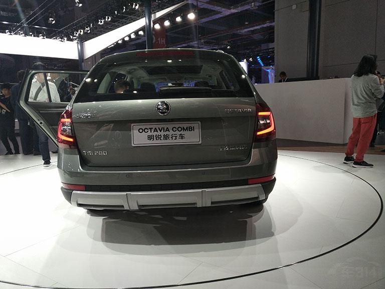 ³Χ˺ɫΧͬʱ߶Ҳӣʹӵиõͨԡ