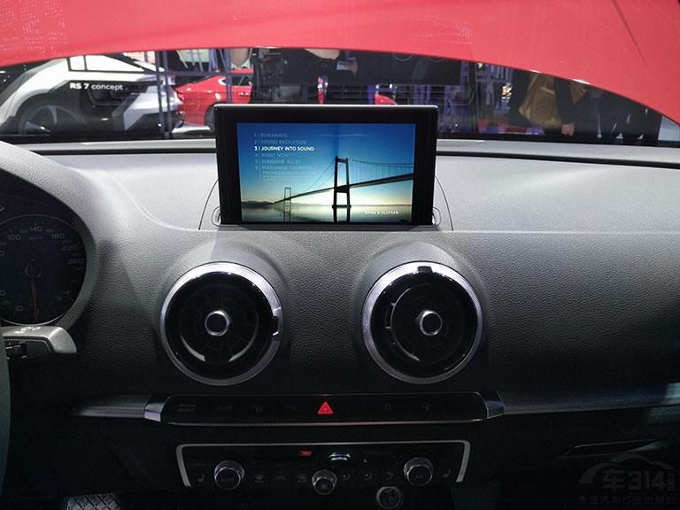 2017µA3ڶܳɷ棬װEA888 2.0Tƥһ̨7ʪʽ˫ϱ䣻ṩװ1.4T35 TFSIԹûѡ񣬴ƥһ̨7ٸʽ˫ϱ䡣