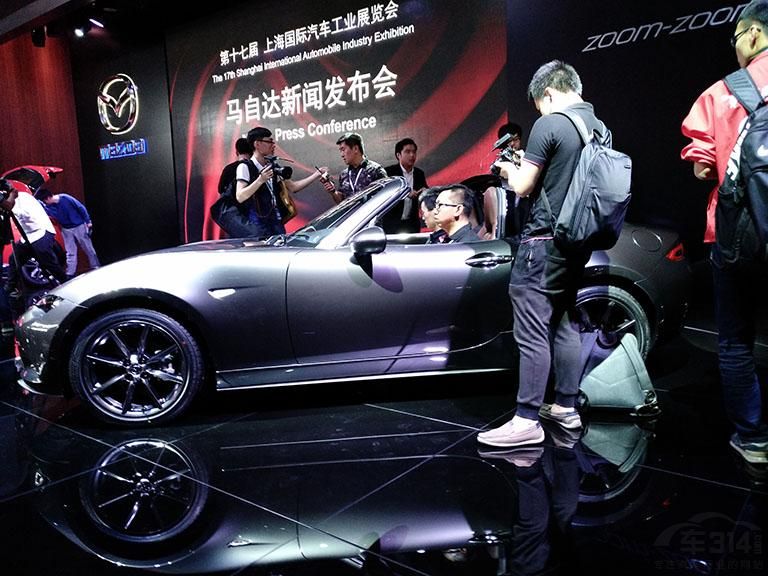 MX-5ԴƽܳơRF˼ǡretractable fastback\