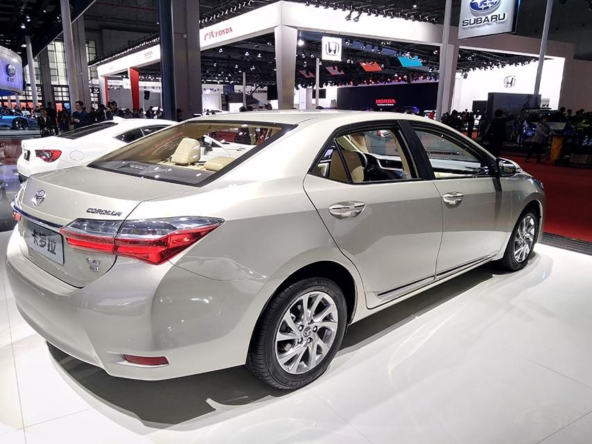 �������߸�ƽֱ���ӳ�ͷֱ�ӹᴩ����β