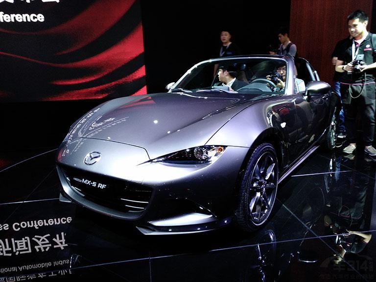 MX-5 RFеġRFȫΪretractable fastbackΪӲ+ﱳ͡