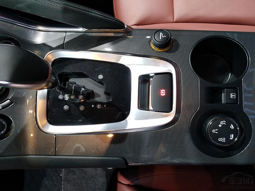 30082.0LȻΪ108kW/6000rmŤΪ200Nm/4000rpmһ̨1.6LѹΪ123kW/6000rpmŤΪ245Nm/1000-4000rpm