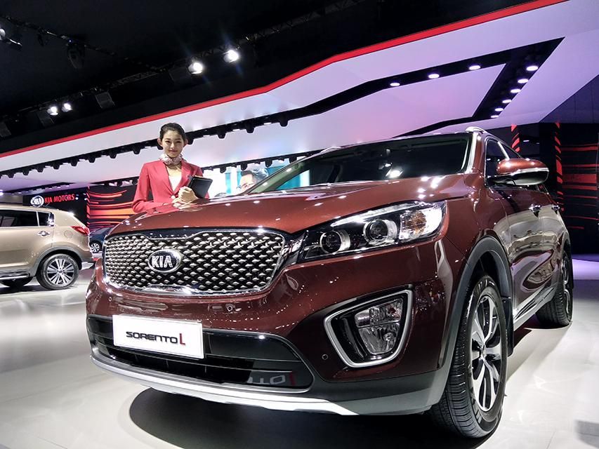 ǵʦѹûԲͰͰ泵֣ۡһǰһĵ顢һȦȵȡ