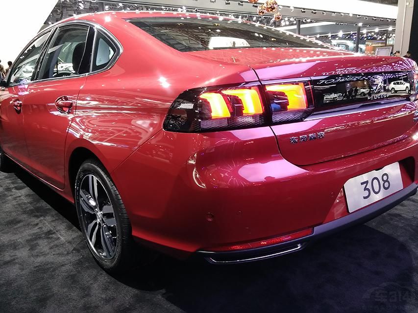 ���ð����Զ�LED��ơ�17Ӣ����Ȧ���Զ���ˢ�������/�۵�����Ӿ��ȣ�������������Ƥ�������Ρ������ų���ڵ�˫���Զ��յ���