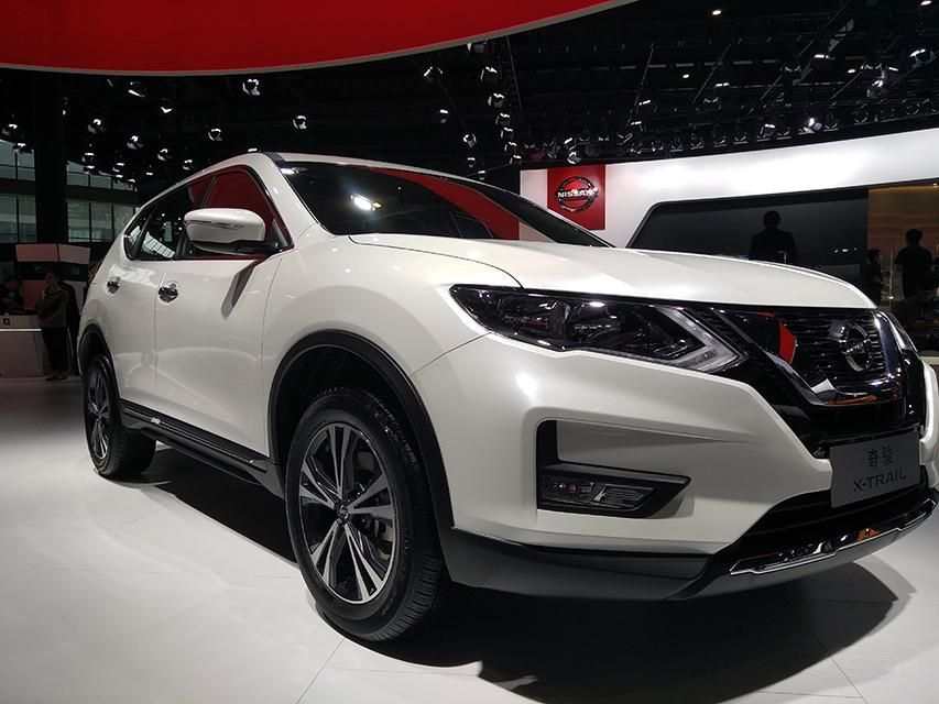 ���µ�V�ָ�դ���������ȵ����ߣ�ǰ�����Ȼû�в��û�����ʽ��ƣ���������Ҳ�������塣