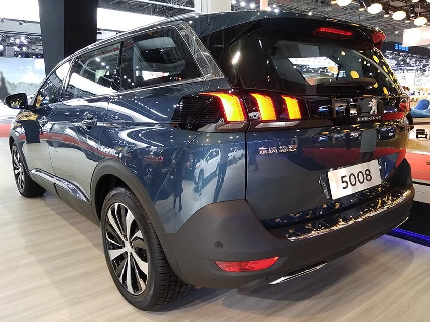 β��������ص����ڼ���Ʒ�Ʊ�ʶ�ȵġ�ʨצ��β�ƣ��ڲ�ͬ���ǲ�����LED��Դ��