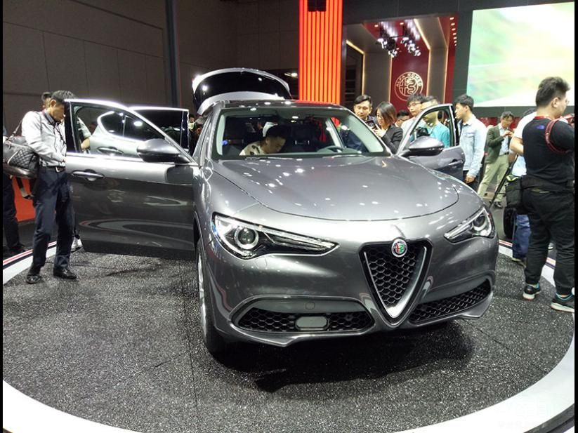 β֣Stelvioһ˶ԪΪɫΪɫΪɫʴ䣬кǿӾ