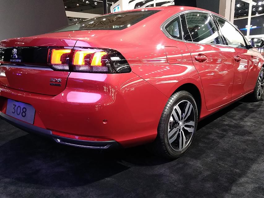 ͬʱ�³���ǰ���ո�����Ҳ������������ƣ�����������˶�����