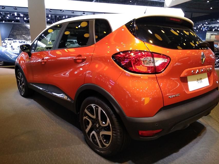 ���������˽�����դ��������C��LED�ռ��г��ơ�