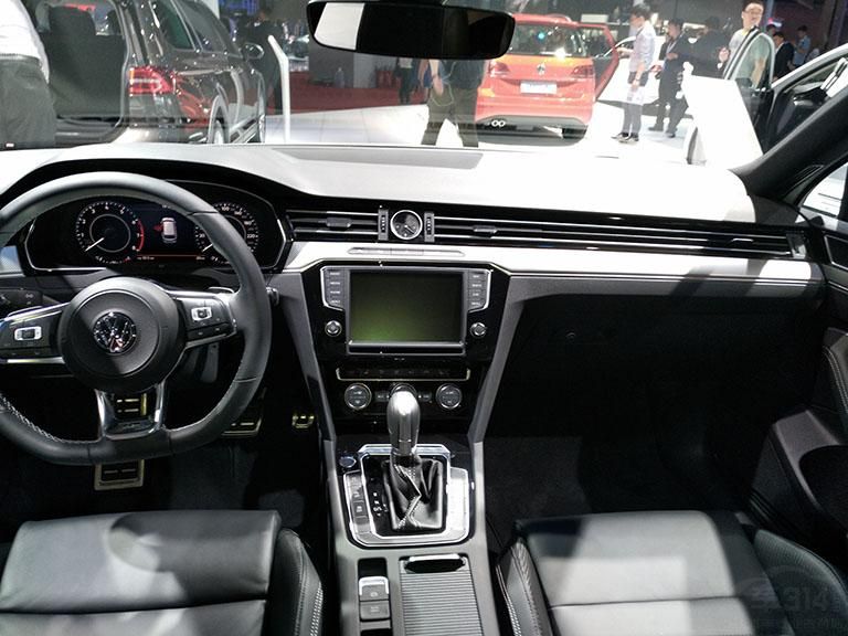 һεǰ˺ܶ˸оͷܿR-line˶׼ļ俴źܾ߹ԡ