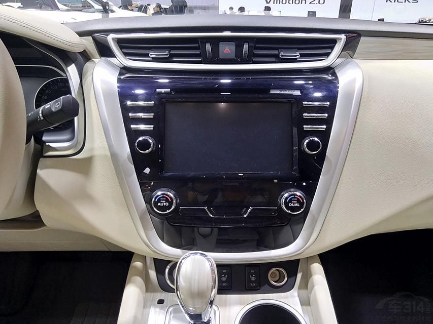 춯ϵͳ2.5LеѹΪ245ֵŤΪ330ţף綯Ϊ20ֵŤΪ160ţס