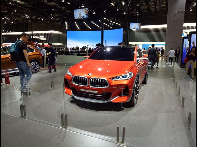 ����X2���������UKLǰ��ƽ̨���죬���ö��е��ﱳʽ��ƣ�β��������ΪԲ����