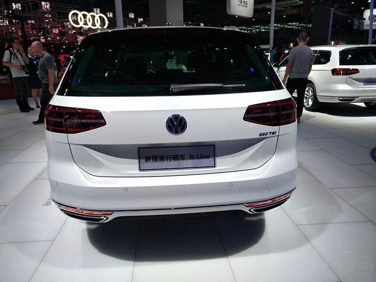 εR-lineһ׼гĴռ伫Ϊ죬ͬʱSUV߱ĸٲٿȶԡ