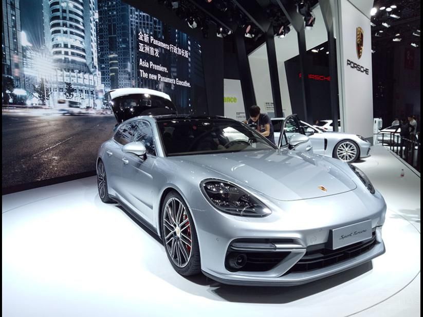 η棬³ĿںšPanamera Sport Turismo˱׼2+3ʽƣֻʱ֮á