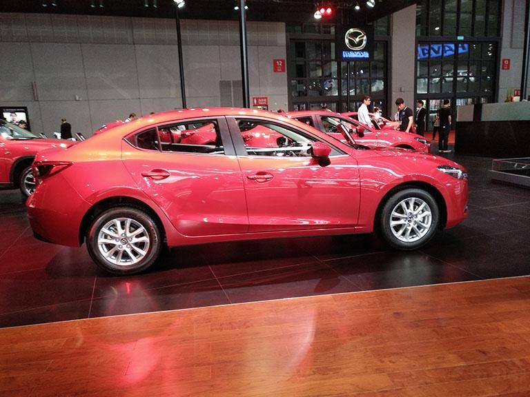 ³żȡCDƣ˵Ӱ;ҳų⣬װȫµLED顣