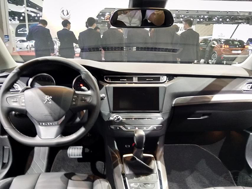 ɫľװΰҲ˿˺ܺõĵ׺á