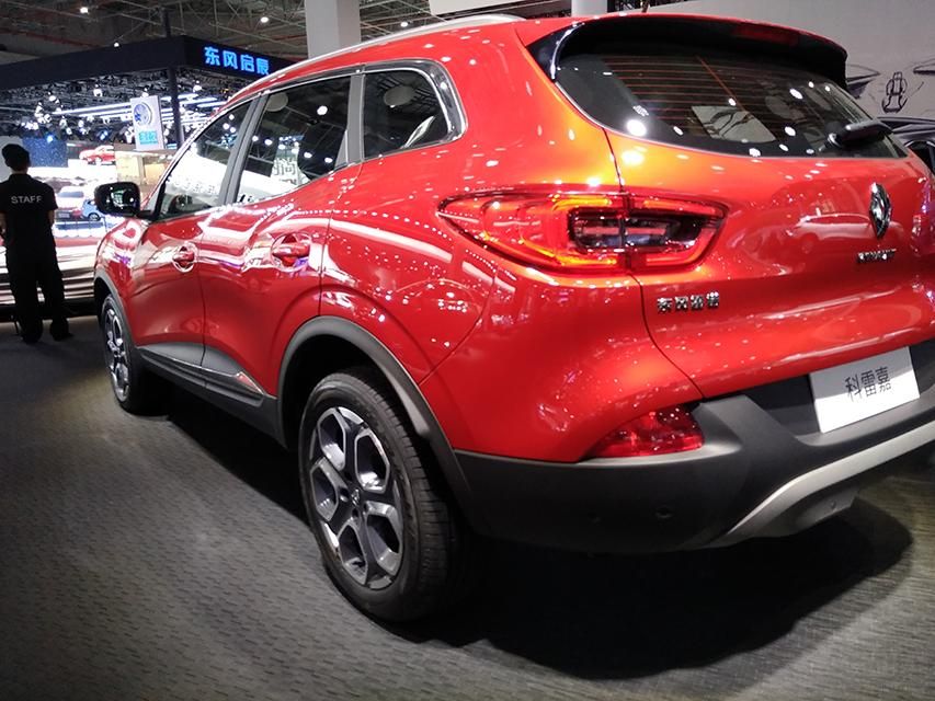 �������棬��2.0L�����Խ�������Ȼ��������������1.2T���ͽ���Ϊ������ŵ�����׿����С����������ѹ�������ĳ��͡�