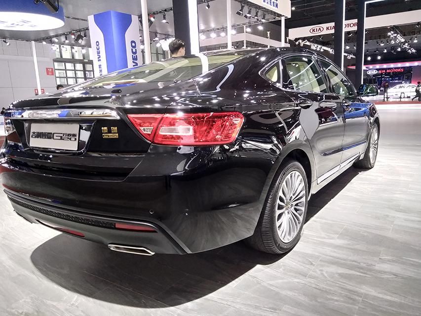 ³βͬո˶Ƹƣ˫߹ʽԾ¸к˶С