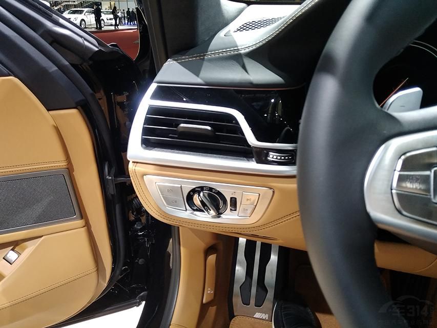 ̥˾ͨSOO1ǰ̥Ϊ245/45 R19̥Ϊ275/40 R19