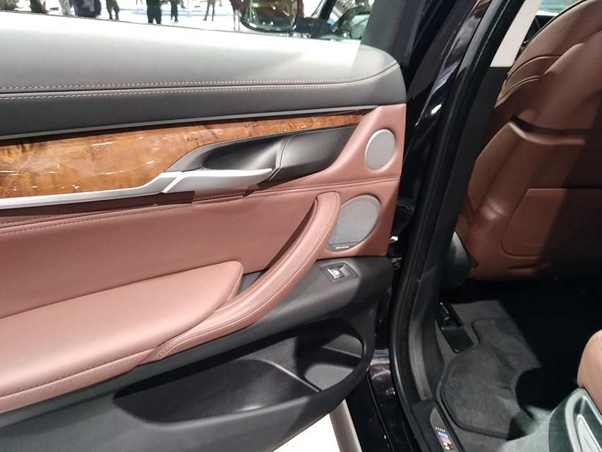 ߶˶SUV¿X6ṩѡװBang&oulufsen죬ڹ16ԸṩڴԺĸ߼ܡ