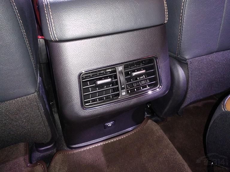 �����öԳ�ʽ���п�̨������ʽ��