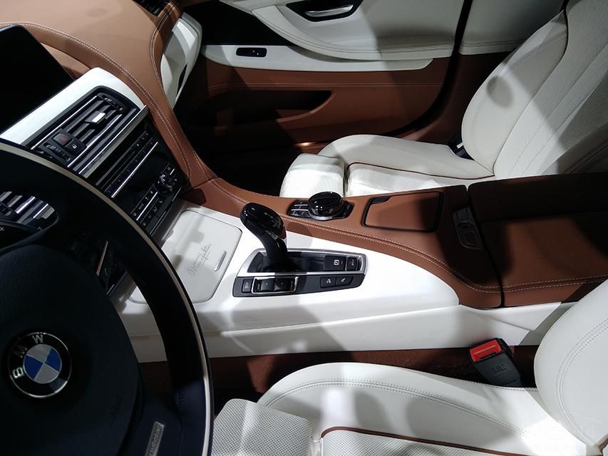 η棬640i Gran Coupeر泵Ͳ˴ɫɫNappaƤΣп̨ϸڴҲ˺ɫԼɫ