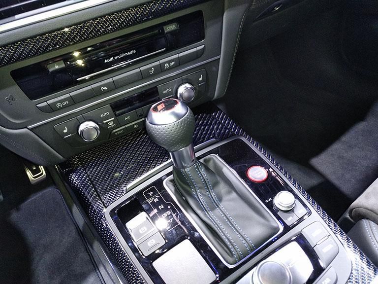 µRS7 Performance˴̼˲ʣڻϱԵĺɫRSһԼ˶