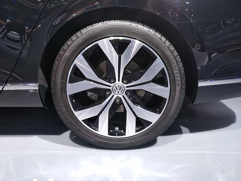 β棬³䱸LEDԴβ⣬˫߹ơ