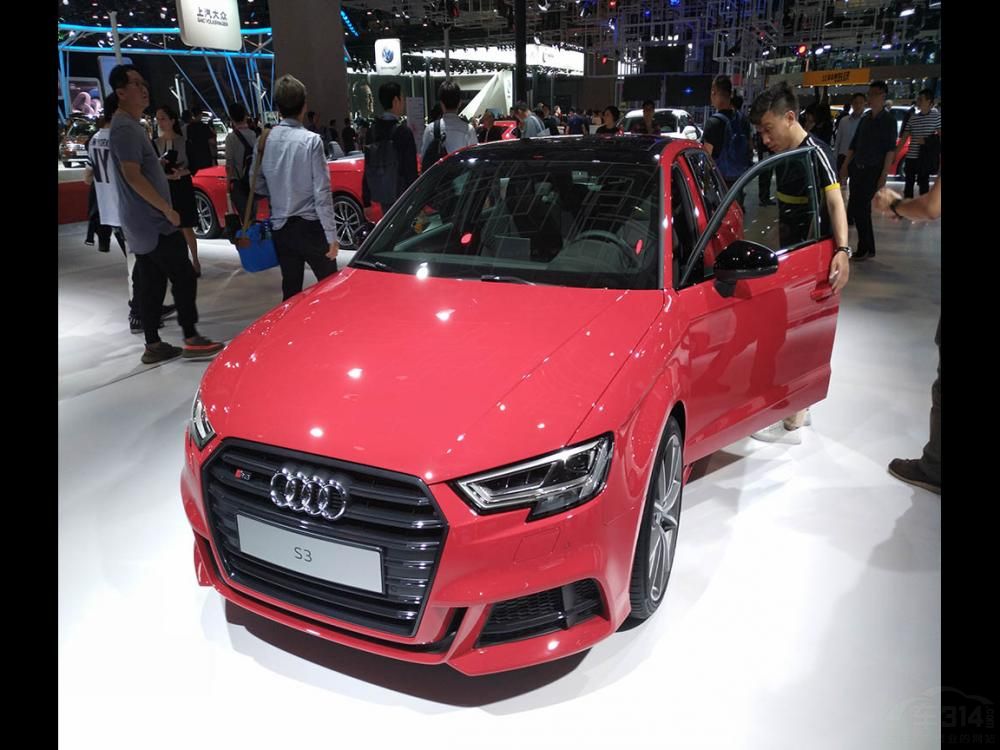 �µ�S3���壬�����˱�־�ԵĶƸ�������դ�Լ���ɫ���⾵��ǡ�