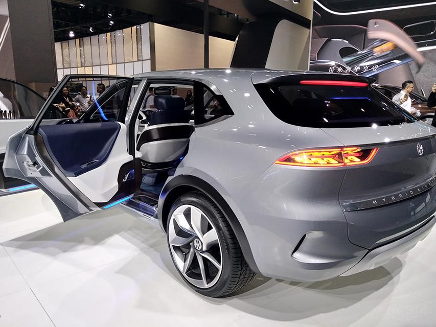 �����ߴ緽�棬�³������߷ֱ�Ϊ4850/1950/1700mm�����K750������С��