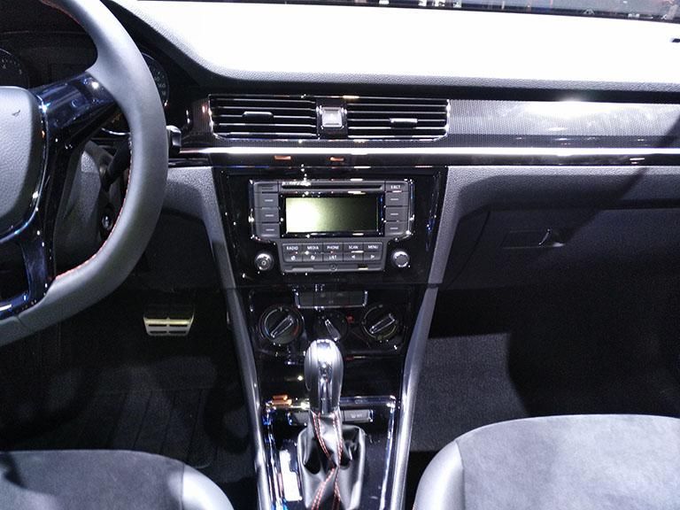 棬ṩ1.6L1.4Tֶѡ1.6LΪ110ֵŤΪ155Nmƥ5ֶ6һ䡣