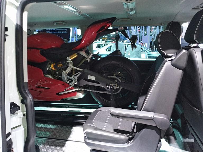 ³һ̨2.0Tѹͷ150kW204ֵŤ350ţףϵͳƥ7˫ϱ䡣